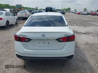 2020 Nissan Altima SR z VIN 1N4BL4CV0LN314050, wystawiony jako IAAI lot #42197726 z przebiegiem 81 216 mil mil oraz . Historia ofert i sprzedaży dostępna na DreamBid. Obrazek 17.