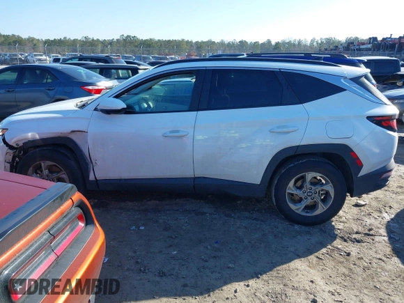 2024 Hyundai Tucson SEL with VIN 5NMJB3DE4RH421898, listed as a IAAI auction lot 41500454 with 25,223 mi miles and . Bid and sale history available at DreamBid. Image 14.