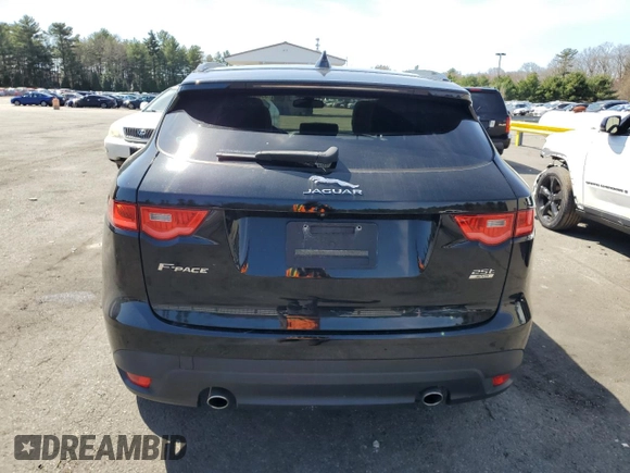 2018 Jaguar F-Pace 25t Premium z VIN SADCJ2FX9JA282892, wystawiony jako Copart lot #53068225 z przebiegiem 75 182 mil mil oraz Szkoda całkowita • Salvage title. Historia ofert i sprzedaży dostępna na DreamBid. Obrazek 6.