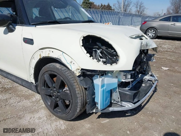 2023 MINI Hardtop 2 Door Cooper S with VIN WMW53DH09P2T13990, listed as a IAAI auction lot 41780668 with 17,105 mi miles. Bid and sale history available at carsss.com. Image 17.
