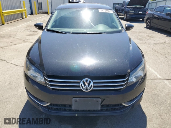2012 Volkswagen Passat SE z VIN 1VWBP7A35CC095113, wystawiony jako Copart lot #56704005 z przebiegiem 173 932 mil mil oraz Szkoda całkowita • Salvage title. Historia ofert i sprzedaży dostępna na DreamBid. Obrazek 5.