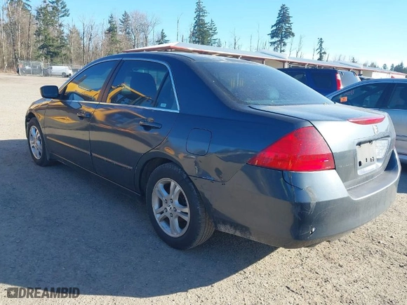 2007 Honda Accord Sdn LX SE with VIN JHMCM56387C015384, listed as a IAAI auction lot 41693020 with 260,043 mi miles. Bid and sale history available at carsss.com. Image 3.
