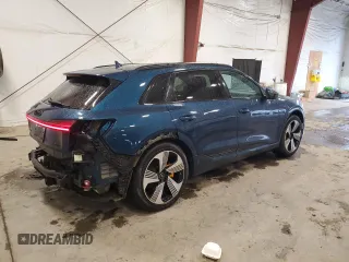 2022 Audi e-tron Premium Plus с VIN WA1LAAGE4NB006634, выставлен на аукционе Copart как лот 84389824 с пробегом 48 516 миль миль и Списание • Salvage title. История ставок и продаж доступна на DreamBid. Изображение 3.