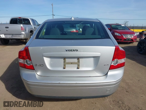2006 Volvo S40 2.4L with VIN YV1MS390062206586, listed as a IAAI auction lot 41637405 with 90,789 mi miles. Bid and sale history available at carsss.com. Image 16.