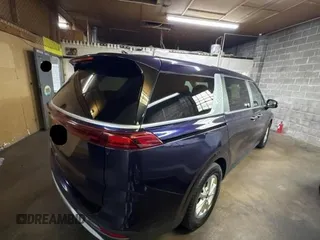 2022 Kia Carnival LXS with VIN KNDNB4H33N6146144, listed as a Copart auction lot 79346994 with 119,547 mi miles and Clean Title. Bid and sale history available at carsss.com. Image 4.