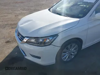 2014 Honda Accord EX-L with VIN 1HGCR2F82EA163330, listed as a IAAI auction lot 41920561 with 86,890 mi miles and . Bid and sale history available at carsss.com. Image 6.