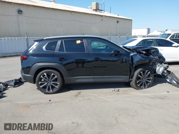 2023 Mazda CX-50 Meridian Edition z VIN 7MMVABXY1PN149136, wystawiony jako IAAI lot #42587764 z przebiegiem 4 748 mil mil oraz . Historia ofert i sprzedaży dostępna na DreamBid. Obrazek 14.