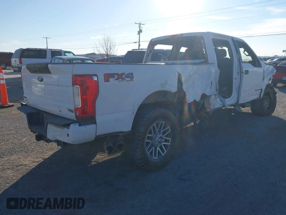 2017 Ford Super Duty F-250 SRW Lariat with VIN 1FT7W2BT3HEF21695, listed as a IAAI auction lot 41321439 with 136,063 mi miles. Bid and sale history available at carsss.com. Image 4.