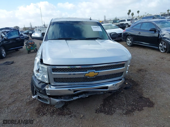 2012 Chevrolet Silverado 1500 LT with VIN 3GCPCSE05CG180389, listed as a IAAI auction lot 41880516 with 113,843 mi miles. Bid and sale history available at carsss.com. Image 13.