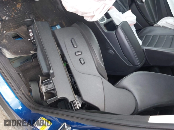 2017 Ford Escape Titanium with VIN 1FMCU0JD3HUE35131, listed as a IAAI auction lot 42062019 with 108,470 mi miles and . Bid and sale history available at DreamBid. Image 6.