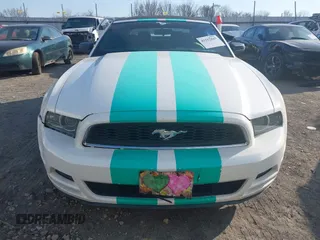 2013 Ford Mustang V6 with VIN 1ZVBP8EM7D5234320, listed as a IAAI auction lot 41512045 with 113,916 mi miles and . Bid and sale history available at DreamBid. Image 12.