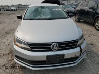 2015 Volkswagen Jetta SE z VIN 3VWD17AJXFM256597, wystawiony jako Copart lot #58774095 z przebiegiem 150 969 mil mil oraz Szkoda całkowita • Salvage title. Historia ofert i sprzedaży dostępna na DreamBid. Obrazek 5.