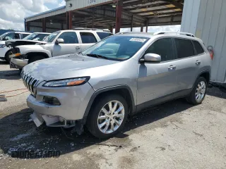 2017 Jeep Cherokee Limited with VIN 1C4PJLDB5HW597759, listed as a Copart auction lot 61953425 with 126,432 mi miles and Salvage title. Bid and sale history available at DreamBid. Image 1.