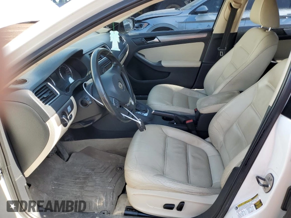2013 Volkswagen Jetta TDI w/Premium/Nav with VIN 3VWLL7AJ0DM452664, listed as a Copart auction lot 48154995 with 141,225 mi miles and Clean title. Bid and sale history available at DreamBid. Image 7.