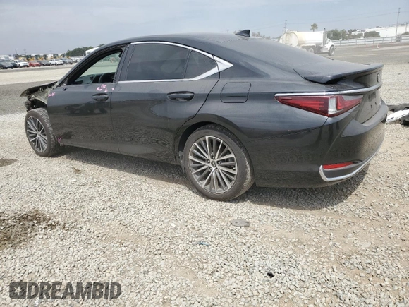2023 Lexus ES 300h z VIN 58ADA1C11PU029412, wystawiony jako Copart lot #52893235 z przebiegiem 50 863 mil mil oraz Szkoda całkowita • Salvage title. Historia ofert i sprzedaży dostępna na DreamBid. Obrazek 2.