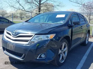 2015 Toyota Venza XLE with VIN 4T3BK3BB1FU117285, listed as a IAAI auction lot 41995884 with 106,237 mi miles. Bid and sale history available at carsss.com. Image 17.