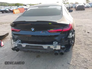 2020 BMW M8 with VIN WBSGV0C06LCD99264, listed as a IAAI auction lot 40276722 with 38,039 mi miles. Bid and sale history available at carsss.com. Image 17.