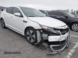 2013 Kia Optima EX z VIN KNAGM4AD2D5057785, wystawiony jako IAAI lot #42184834 z przebiegiem 151 971 mil mil oraz . Historia ofert i sprzedaży dostępna na DreamBid. Obrazek 1.