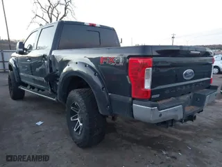 2017 Ford Super Duty F-250 SRW Lariat with VIN 1FT7W2BT2HEE31308, listed as a IAAI auction lot 41226862 with 147,483 mi miles. Bid and sale history available at carsss.com. Image 3.