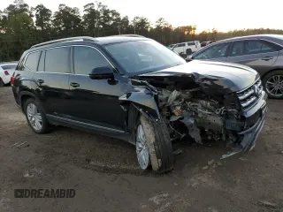 2018 Volkswagen Atlas SEL Premium z VIN 1V2NR2CAXJC573725, wystawiony jako Copart lot #81723714 z przebiegiem 97 157 mil mil oraz Szkoda całkowita • Salvage title. Historia ofert i sprzedaży dostępna na DreamBid. Obrazek 4.