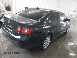 2010 Volkswagen Jetta Limited Edition with VIN 3VWAX7AJ5AM158961, listed as a IAAI auction lot 42322185 with 129,756 mi miles and . Bid and sale history available at DreamBid. Image 4.