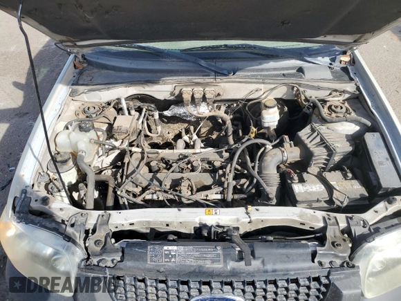 2005 Ford Escape XLS Value with VIN 1FMYU92ZX5KA93124, listed as a Copart auction lot 45337585 with 218,826 mi miles and Salvage Title. Bid and sale history available at carsss.com. Image 13.