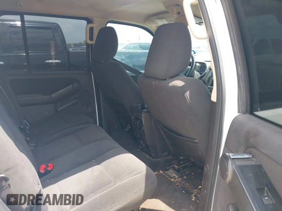 2010 Ford Explorer XLT with VIN 1FMEU6DE9AUB07735, listed as a IAAI auction lot 42107448 with 143,405 mi miles. Bid and sale history available at carsss.com. Image 8.