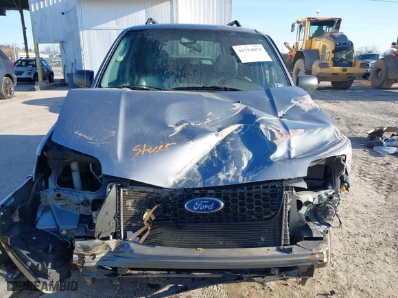 2007 Ford Escape Hybrid with VIN 1FMCU59H07KC05805, listed as a IAAI auction lot 41754874 with 230,265 mi miles. Bid and sale history available at carsss.com. Image 13.