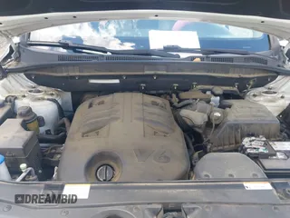2011 Hyundai Veracruz GLS with VIN KM8NUDCC0BU162838, listed as a IAAI auction lot 42244590 with 105,630 mi miles and . Bid and sale history available at DreamBid. Image 10.