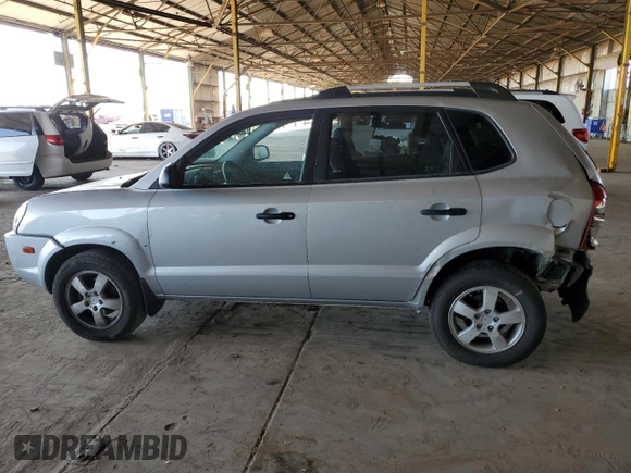 2008 Hyundai Tucson GLS with VIN KM8JM12B38U818352, listed as a Copart auction lot 71503394 with 186,965 mi miles and Salvage Title. Bid and sale history available at carsss.com. Image 2.