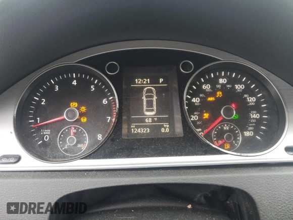 2014 Volkswagen CC R-Line with VIN WVWBP7AN3EE533333, listed as a Copart auction lot 66396174 with 124,323 mi miles and Clean Title. Bid and sale history available at carsss.com. Image 9.