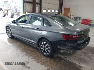2024 Volkswagen Jetta S with VIN 3VW5M7BU2RM039540, listed as a IAAI auction lot 42422981 with 17,568 mi miles and . Bid and sale history available at DreamBid. Image 3.
