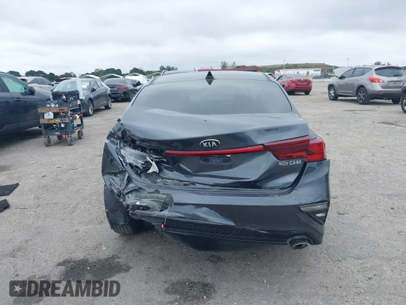 2021 Kia Forte FE z VIN 3KPF24AD0ME312622, wystawiony jako IAAI lot #41329338 z przebiegiem 29 722 mil mil oraz . Historia ofert i sprzedaży dostępna na DreamBid. Obrazek 16.