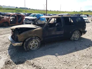 2001 Chevrolet Blazer LS с VIN 1GNDT13WX1K259946, выставлен на аукционе Copart как лот 60922105 с пробегом Не указан миль и Списание • Salvage title. История ставок и продаж доступна на DreamBid. Изображение 1.