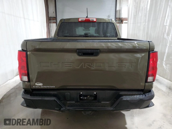 2023 Chevrolet Colorado 2WD Work Truck z VIN 1GCGSBEC3P1175984, wystawiony jako Copart lot #60032435 z przebiegiem 18 063 mil mil oraz Czysty tytuł • Clean title. Historia ofert i sprzedaży dostępna na DreamBid. Obrazek 6.