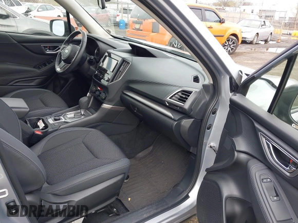 2021 Subaru Forester Premium with VIN JF2SKAFC1MH547703, listed as a IAAI auction lot 41902099 with 8,101 mi miles. Bid and sale history available at carsss.com. Image 5.