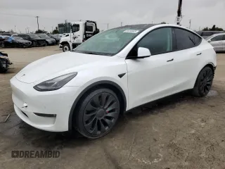 2022 Tesla Model Y Performance z VIN 7SAYGDEF6NF324360, wystawiony jako Copart lot #55530865 z przebiegiem Nie podano mil oraz Szkoda całkowita • Salvage title. Historia ofert i sprzedaży dostępna na DreamBid. Obrazek 1.