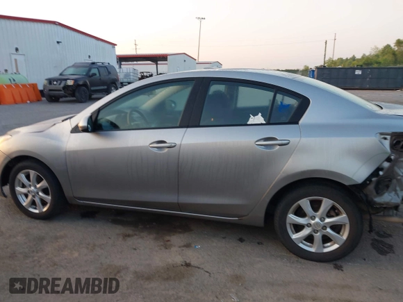 2010 Mazda 3 i Sport with VIN JM1BL1SF2A1329706, listed as a IAAI auction lot 42045704 with 166,874 mi miles and . Bid and sale history available at DreamBid. Image 15.