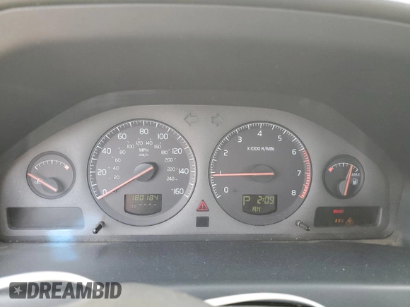 2002 Volvo V70 with VIN YV1SZ58D921079193, listed as a Copart auction lot 66231664 with 180,184 mi miles and Clean title. Bid and sale history available at DreamBid. Image 9.