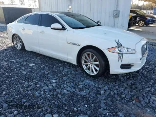 2014 Jaguar XJ with VIN SAJWA1CZ3E8V65747, listed as a Copart auction lot 81718664 with 87,846 mi miles and Clean Title. Bid and sale history available at DreamBid. Image 4.