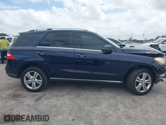 2015 Mercedes-Benz M 350 with VIN 4JGDA5JB2FA566851, listed as a IAAI auction lot 41968792 with 104,133 mi miles and . Bid and sale history available at DreamBid. Image 14.