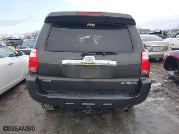 2007 Toyota 4Runner SR5 with VIN JTEBU14R770118077, listed as a IAAI auction lot 41715177 with 184,074 mi miles. Bid and sale history available at carsss.com. Image 16.