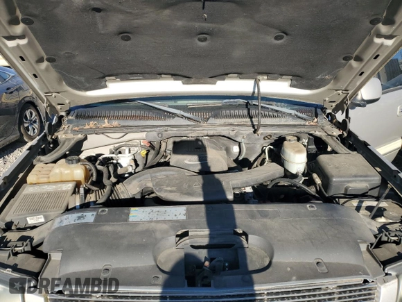 2005 Chevrolet Avalanche LS with VIN 3GNEC12Z05G251304, listed as a Copart auction lot 76485594 with 180,951 mi miles and Clean Title. Bid and sale history available at carsss.com. Image 11.