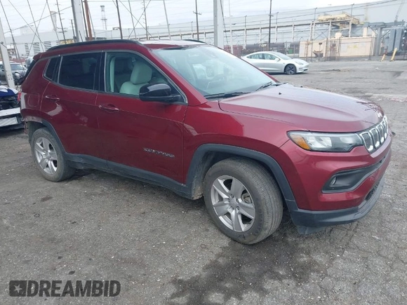 2022 Jeep Compass Latitude with VIN 3C4NJCBB8NT218393, listed as a IAAI auction lot 41712944 with 32,772 mi miles and . Bid and sale history available at carsss.com. Image 1.