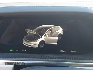 2022 Tesla Model X Plaid z VIN 7SAXCBE64NF352928, wystawiony jako IAAI lot #41406070 z przebiegiem 38 175 mil mil oraz . Historia ofert i sprzedaży dostępna na DreamBid. Obrazek 7.