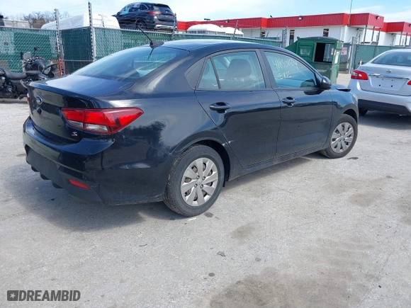 2018 Kia Rio LX with VIN 3KPA24AB8JE068304, listed as a IAAI auction lot 41853804 with 95,256 mi miles. Bid and sale history available at carsss.com. Image 4.