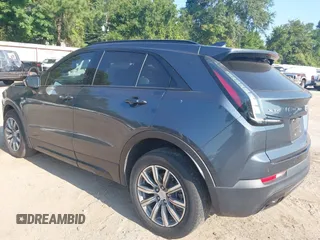 2020 Cadillac XT4 FWD Sport with VIN 1GYFZER40LF048628, listed as a IAAI auction lot 39985771 with 61,030 mi miles. Bid and sale history available at carsss.com. Image 3.