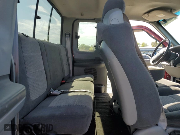 2002 Ford F-250 XL with VIN 1FTNX20F02EB64128, listed as a Copart auction lot 51979895 with 162,117 mi miles and Salvage title. Bid and sale history available at DreamBid. Image 10.
