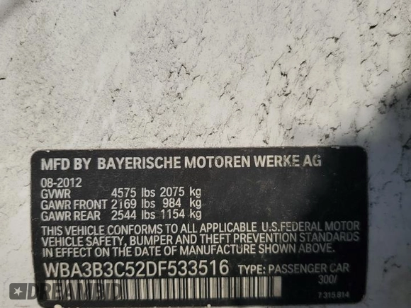 2013 BMW 3 Series 328i xDrive с VIN WBA3B3C52DF533516, выставлен на аукционе Copart как лот 60193335 с пробегом 104 446 миль миль и Списание • Salvage title. История ставок и продаж доступна на DreamBid. Изображение 12.