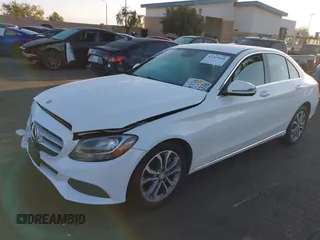 2017 Mercedes-Benz C 300 z VIN 55SWF4JB7HU200532, wystawiony jako IAAI lot #42207648 z przebiegiem 132 247 mil mil oraz . Historia ofert i sprzedaży dostępna na DreamBid. Obrazek 21.